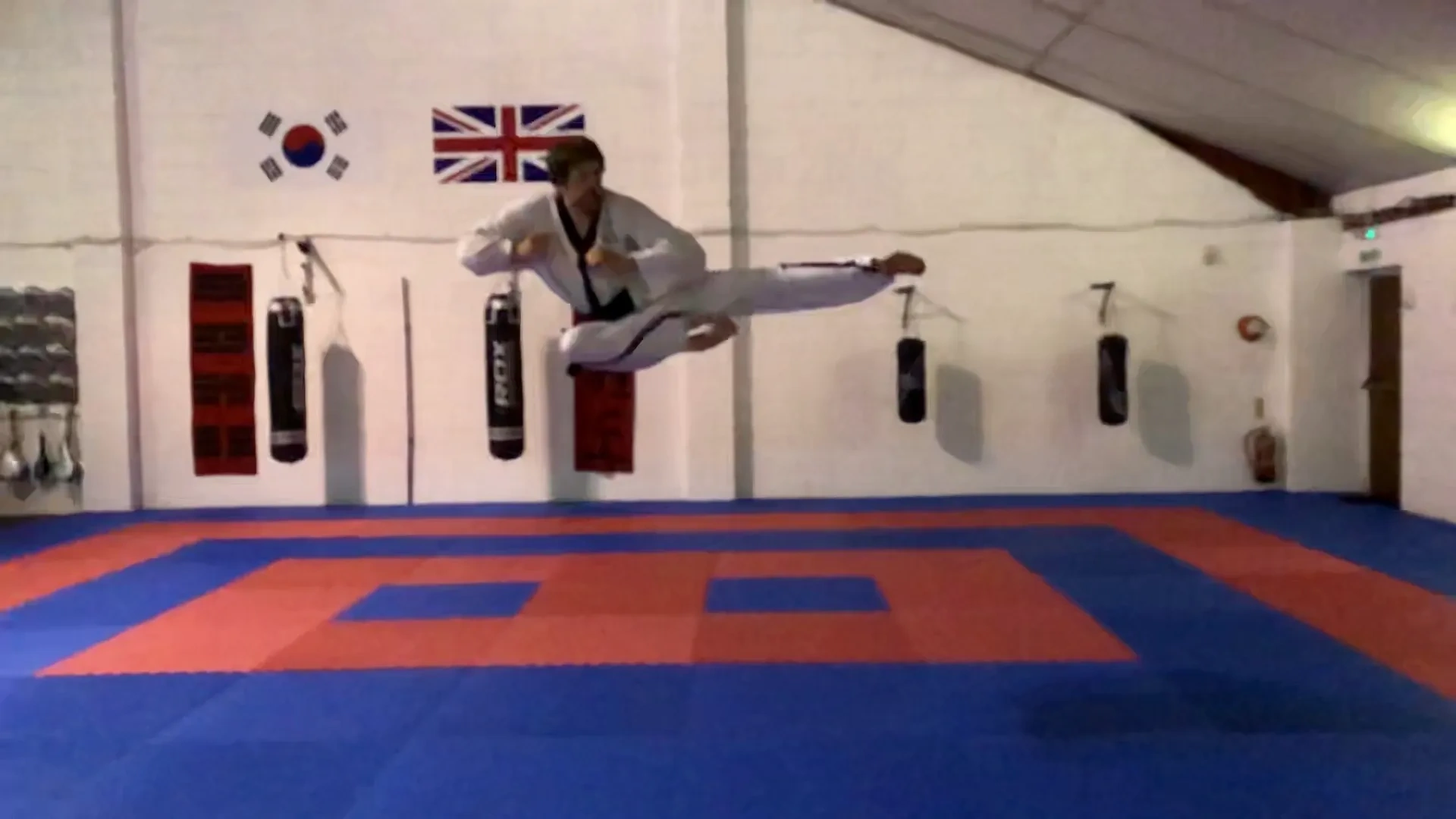 Wellington Tae Kwon-Do flying side kick